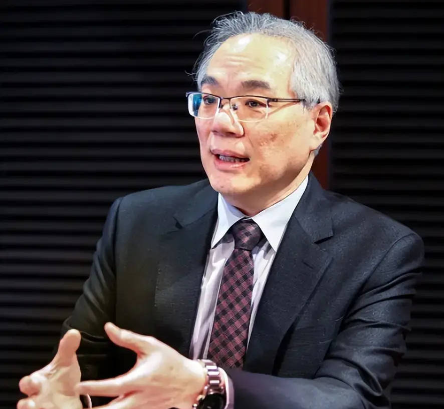 平鑫涛儿子回应琼瑶去世：我们不曾对外发表任何意见