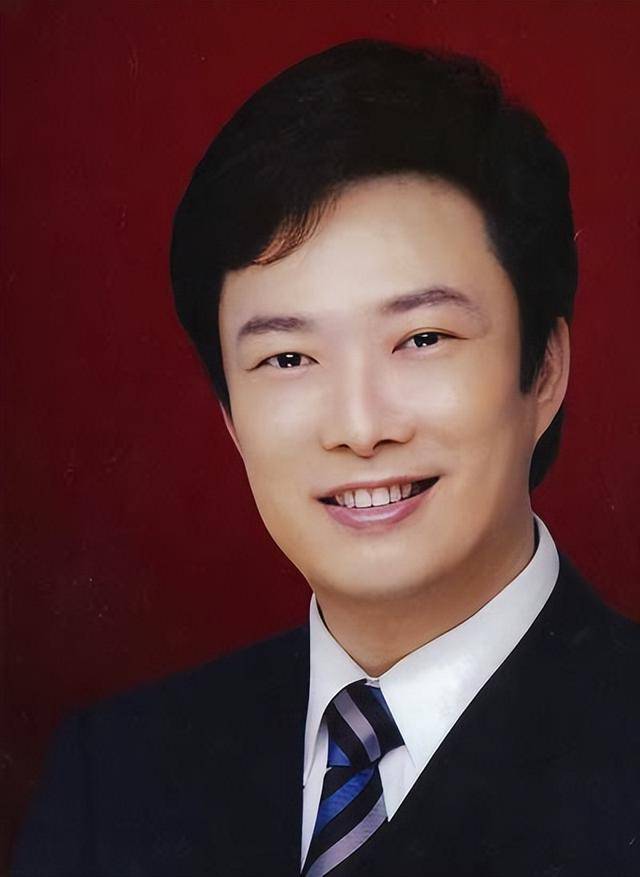 事实证明：告别歌坛5年的费玉清，已经走上人生的另一条大道