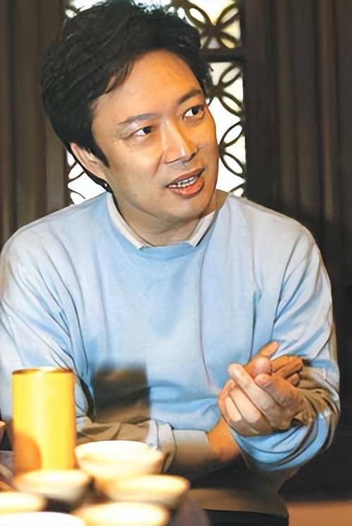 事实证明：告别歌坛5年的费玉清，已经走上人生的另一条大道