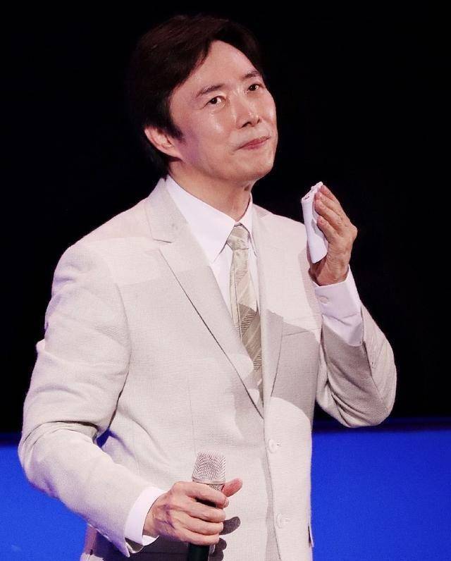 事实证明：告别歌坛5年的费玉清，已经走上人生的另一条大道