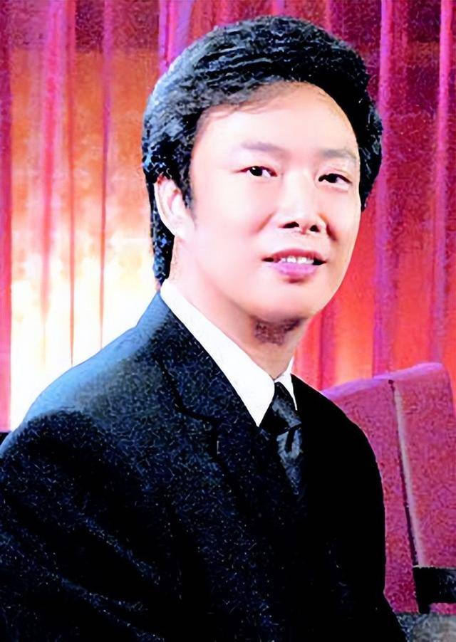 事实证明：告别歌坛5年的费玉清，已经走上人生的另一条大道