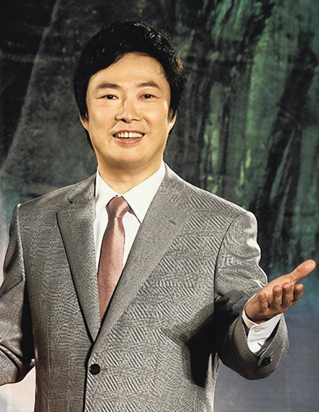事实证明：告别歌坛5年的费玉清，已经走上人生的另一条大道