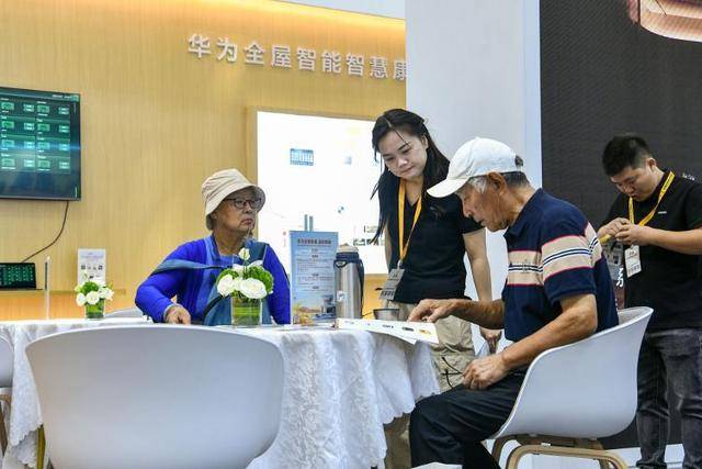 镜观·回响｜一以贯之的坚持